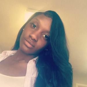 Meet your Posher, Lena